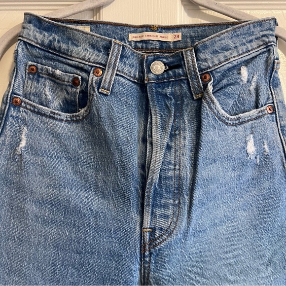Levi’s Premium Ribcage Straight Ankle - Picture 3 of 6